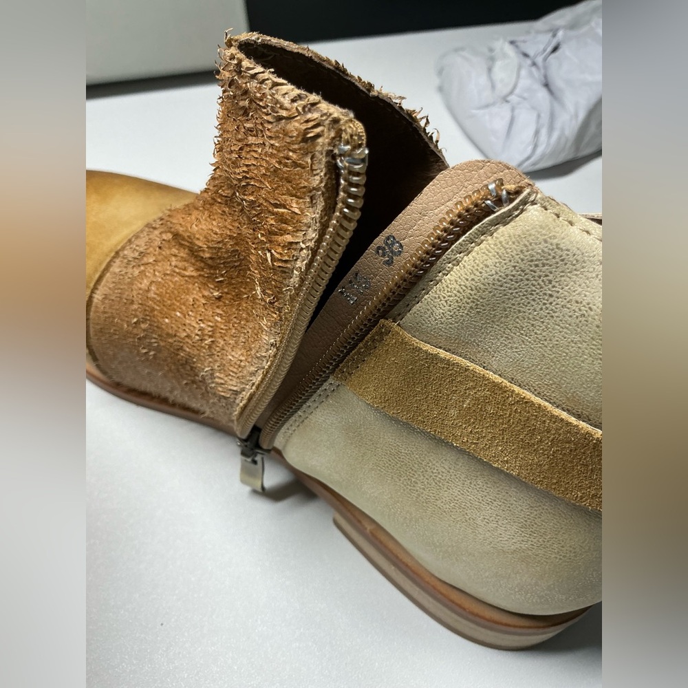 Antelope Comfortable Leather Leslie Ankle Boots Size 38 / US 7.5 NEW - Picture 9 of 11